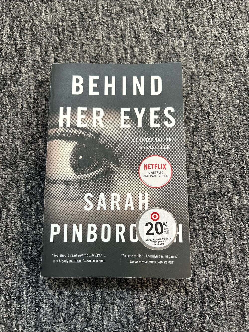 Sarah Pinborough "Behind Her Eyes" Paperback Book - Black